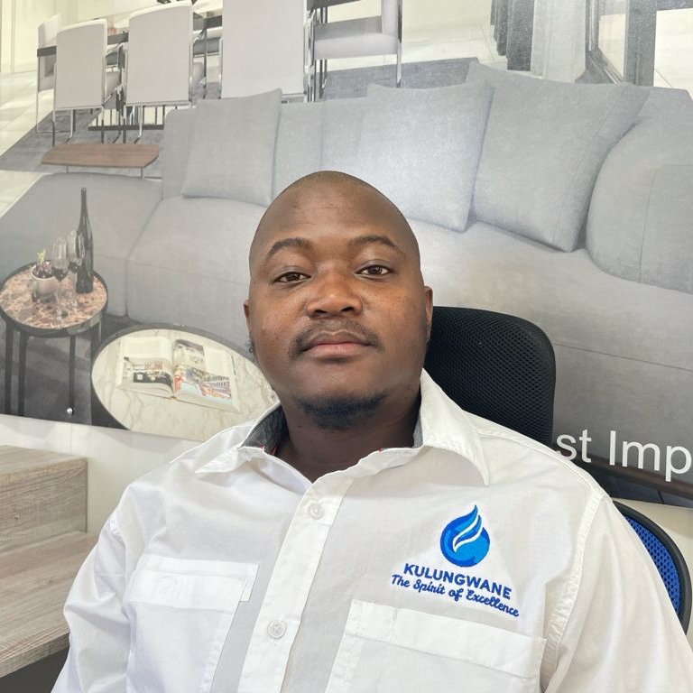 Xoli Mgidi